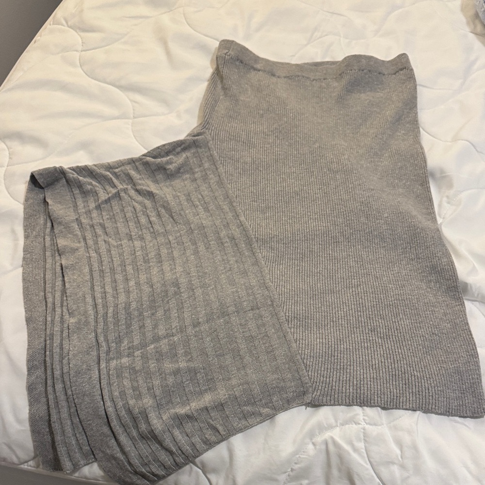VENUS Asymmetrical Gray Knit Skirt